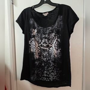 Madison & Berkeley Black Short-Sleeve Scoop Neck Top with Metallic Animal Print